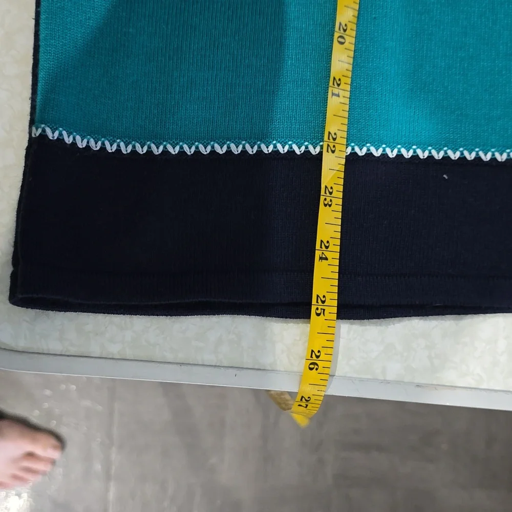 Alfred Dunner‎ Retro Mod Color Black Baggy Sweater